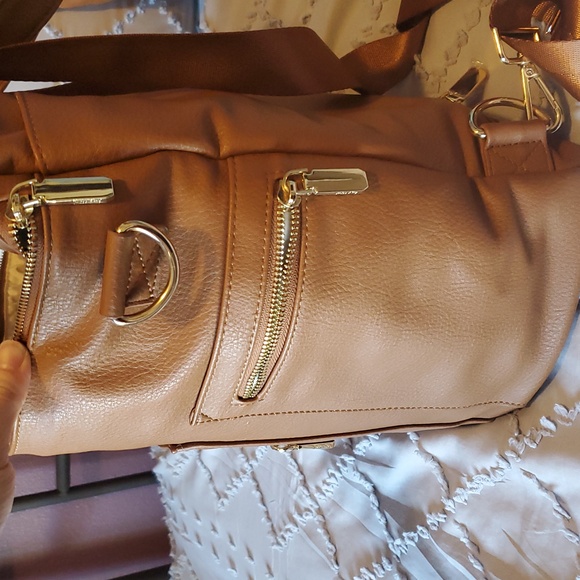 *Like New* Bucket Backpack Diaper Bag - Picture 4 of 7